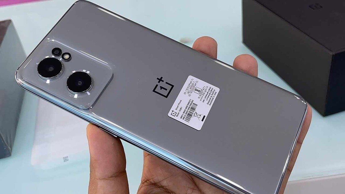 DSLR को दी टक्कर, अब वीडियो बनाने के लिए कैमरे की जगह खरीदें OnePlus का यह स्मार्टफोन